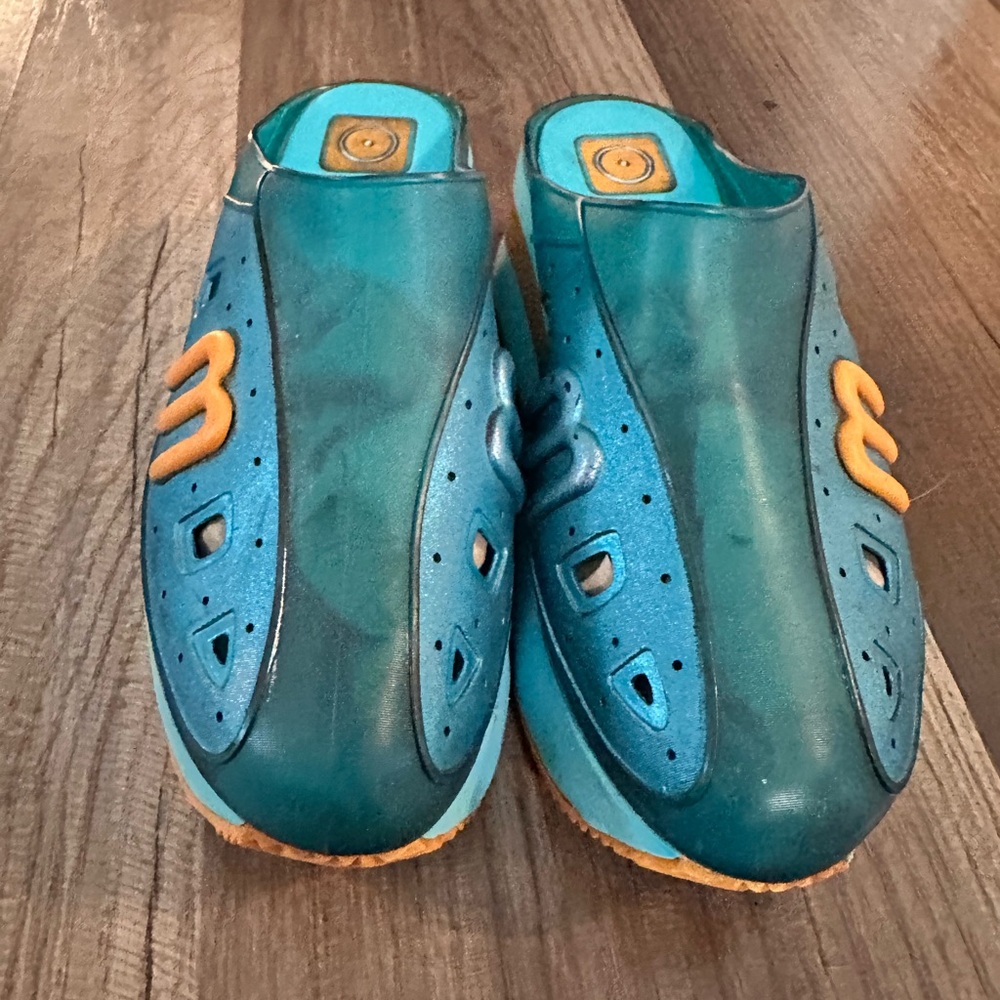 Melissa Music Jelly Platform Clogs- Neon Y2K Vibe | Euro Chic - Picture 2 of 9